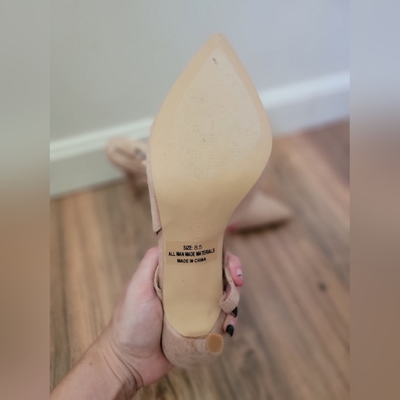 Lulus pink stiletto velvet matetial slingbacks 8.5‎ like new - Picture 4 of 6